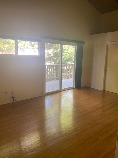 Photo - 1520 Summit Rd House