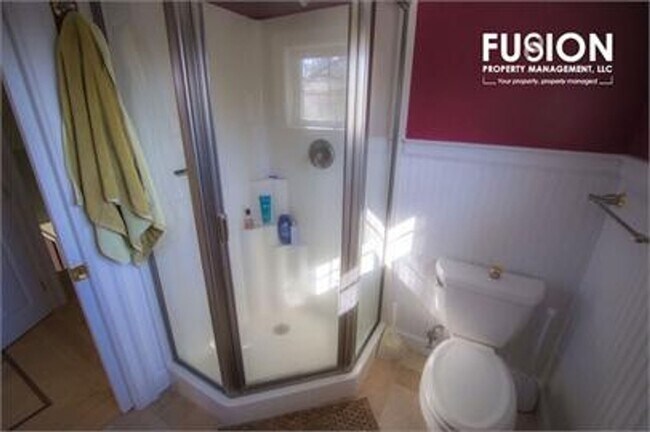 Foto del edificio - Wonderfully Charming 3 bed 2 bth home in C...