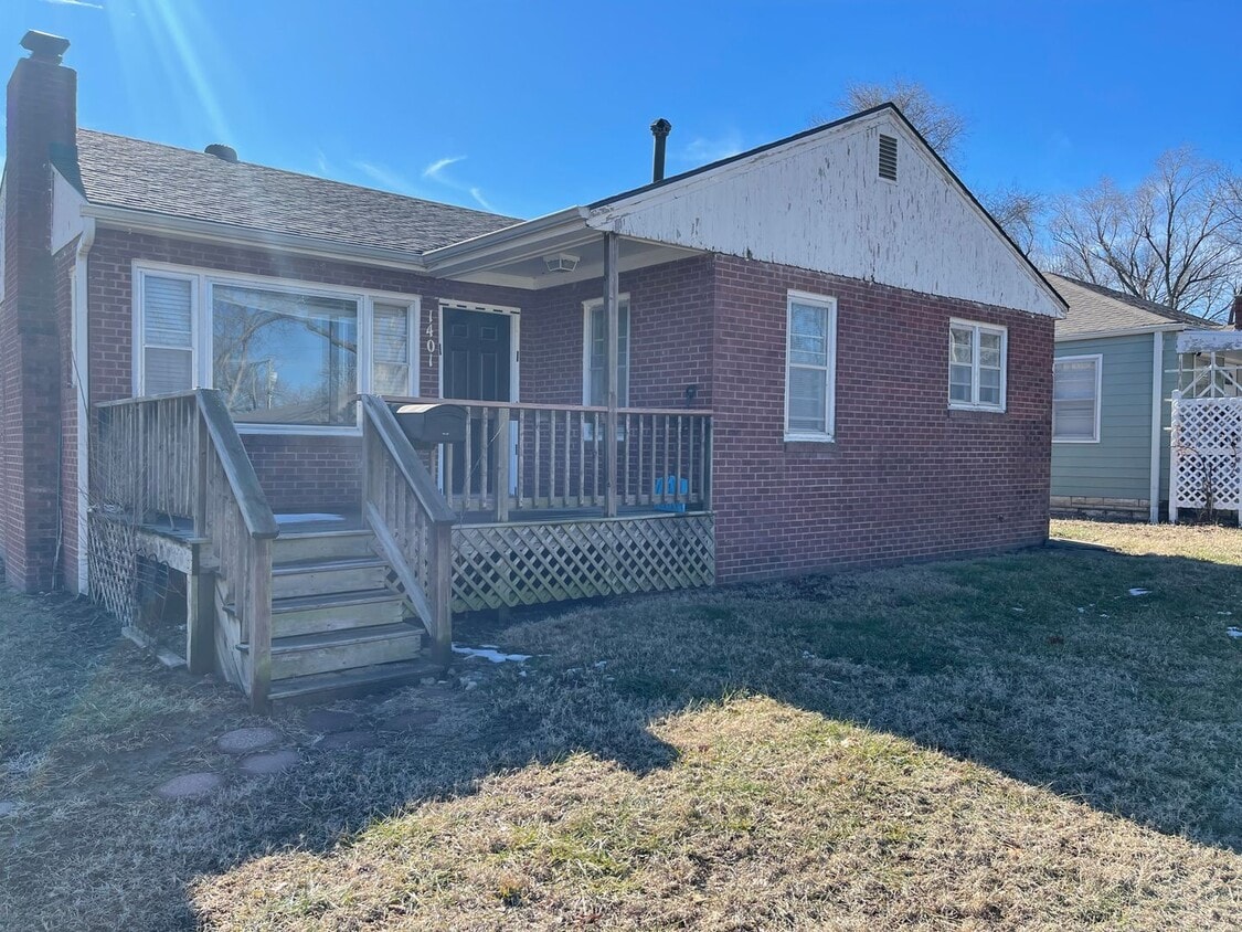 Primary Photo - 1401 Yuma St