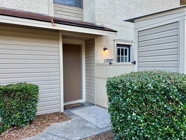 Building Photo - AVAILABLE MID-MARCH 2026! (Small Dogs Only)