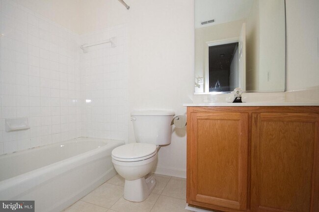 Building Photo - 4103 Apple Leaf Ct
