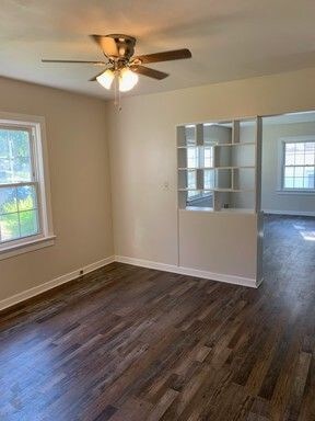 Building Photo - 4 bedroom 1 bath home located in South Boston