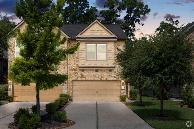 Lovely Townhome - 14 Cheswood Manor Dr