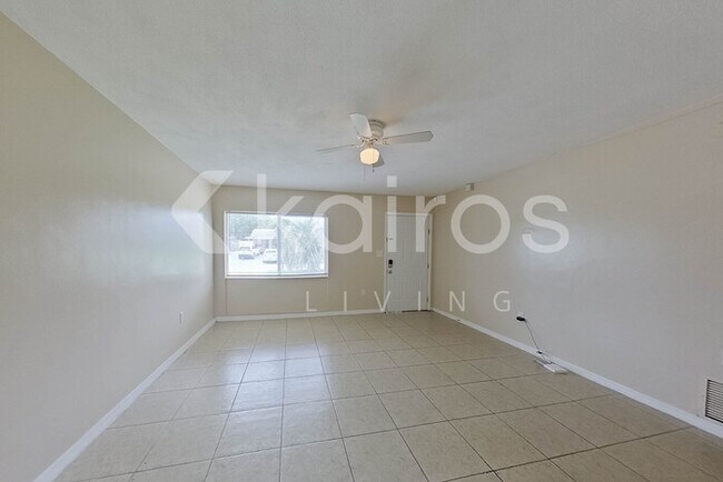 Foto del edificio - 2441 Healy Dr