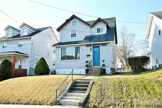 Building Photo - 424 Wilson Ave