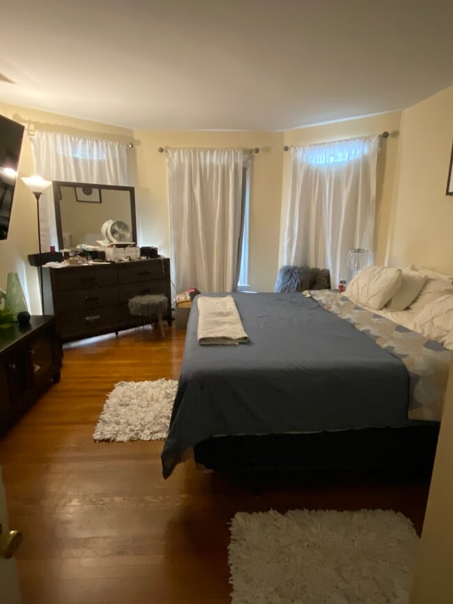 Bedroom #1 - 21 Royall St