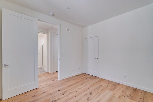 Foto del edificio - Brand New 2 Story, 3 Bed, 3 Bath Townhome ...