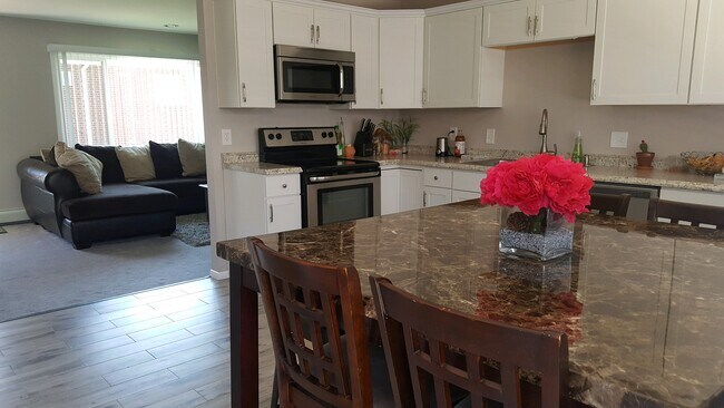 Foto del edificio - 133 S 18th Ave