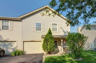 Building Photo - 14005 Danbury Dr