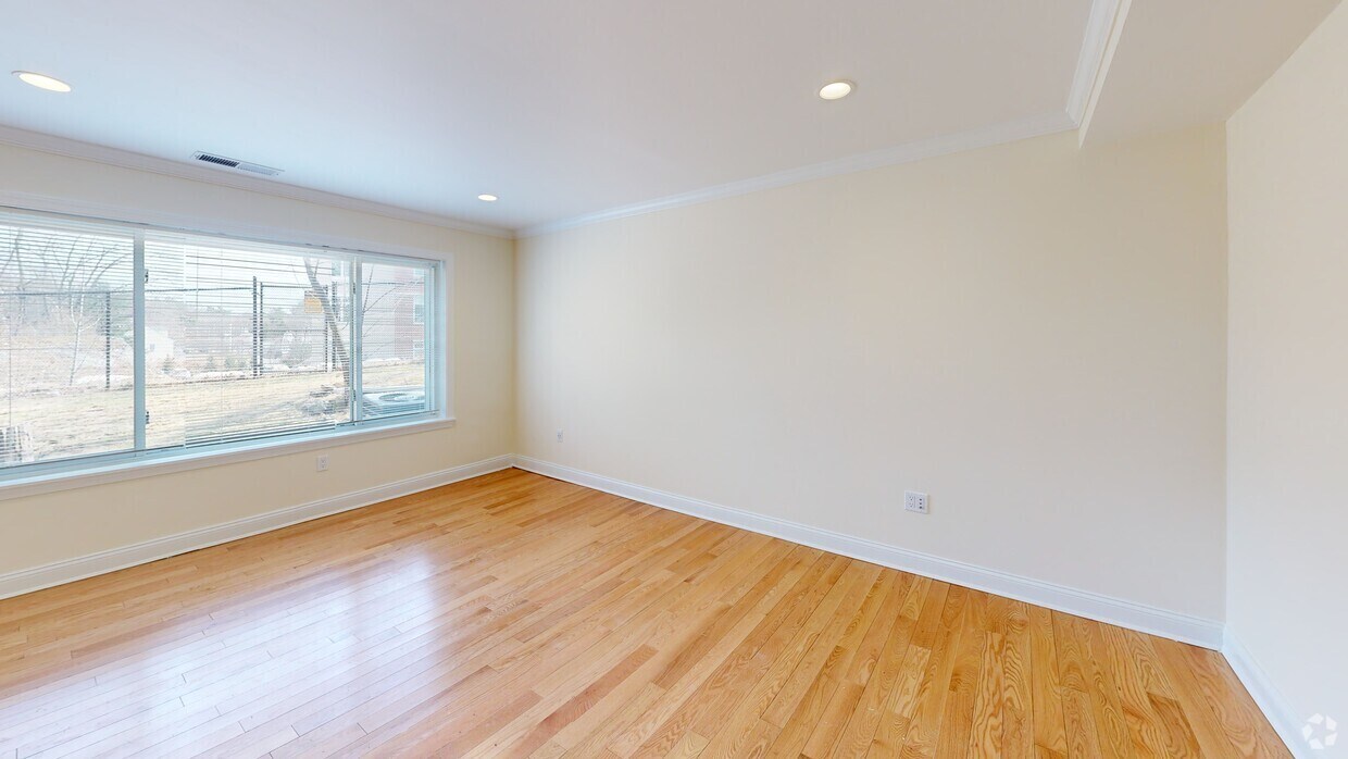 Photo - 20 Thornton Rd (Chestnut Hill, MA) Townhomes