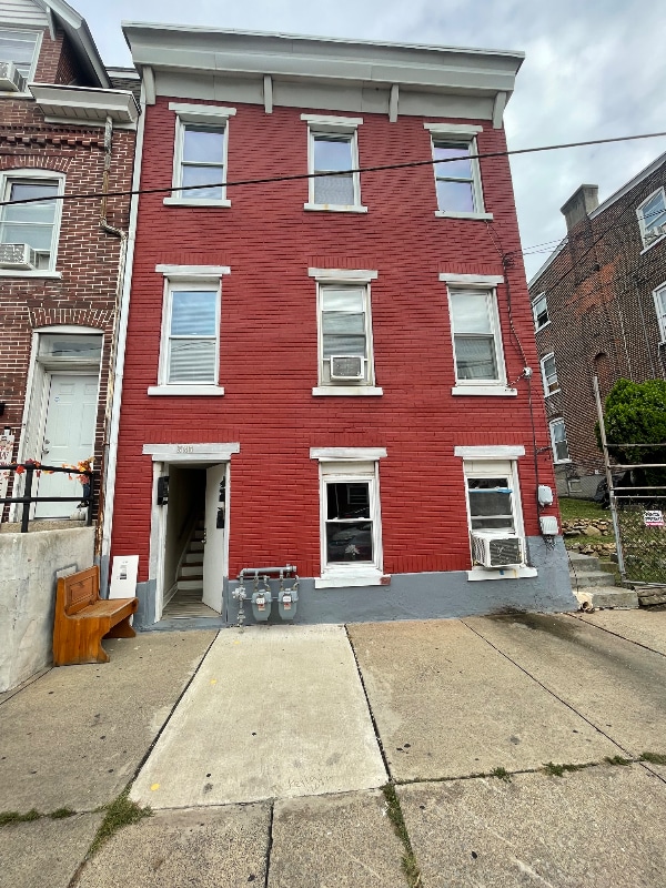 Building Photo - 535 N 2nd St