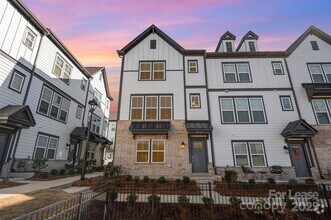 Building Photo - 6027 Towering Oaks Dr