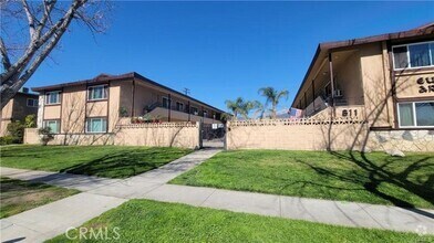 Building Photo - 811 Orchid Ct