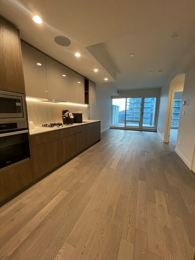 Building Photo - 6811 Pearson Way