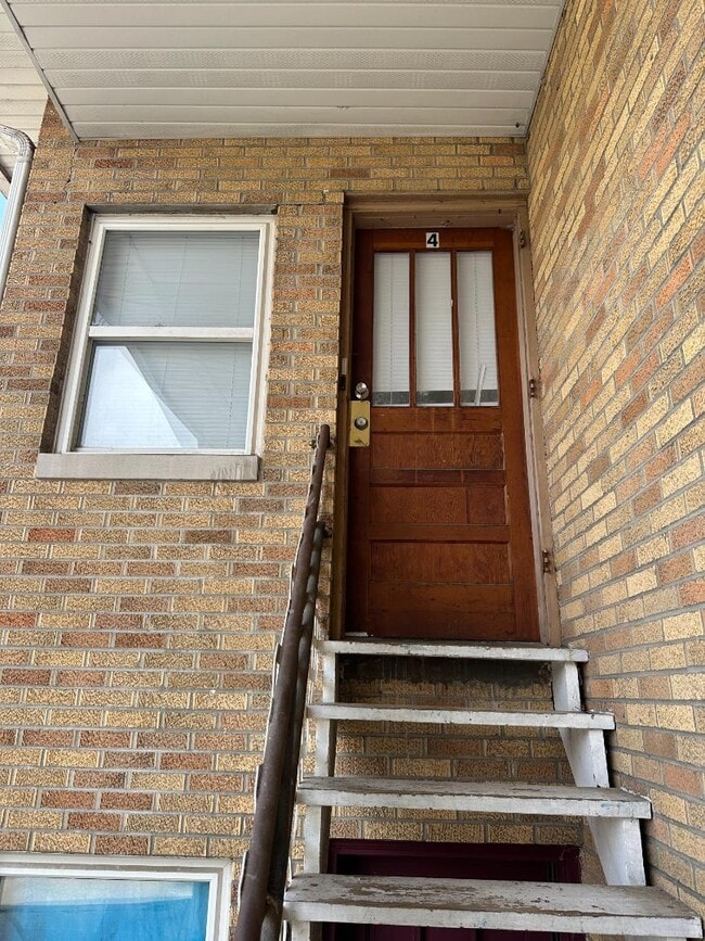 Building Photo - 801 E McCarty St