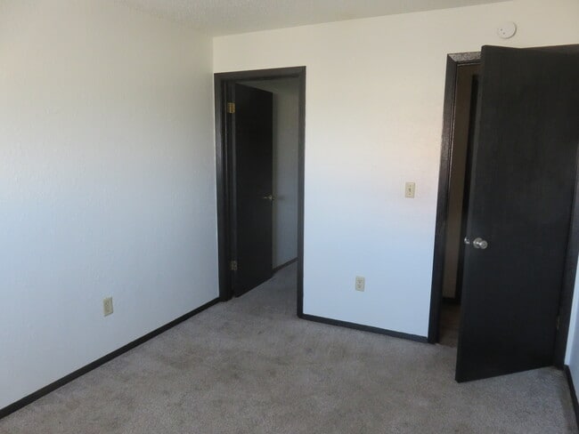 Building Photo - 1360 32nd St South