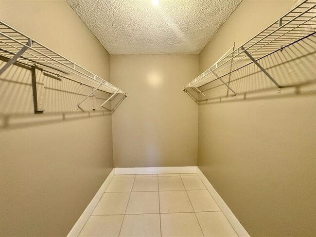Foto del edificio - 3556 NW 114th Terrace