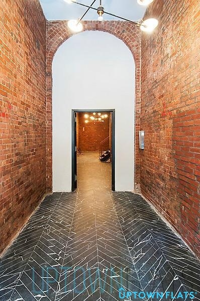 Building Photo - 272 W 139th St