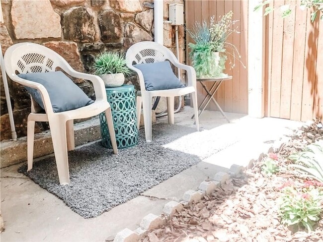 Building Photo - Corporate Furnished Two-Bedroom Condo - Utilities and Wi-Fi, From $1,825 monthly, Minimum of 3 mo...