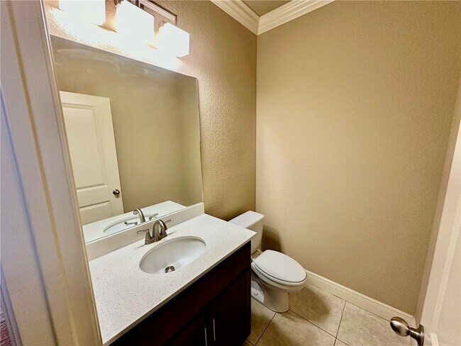 Foto del edificio - 6613 W Valley View Rd
