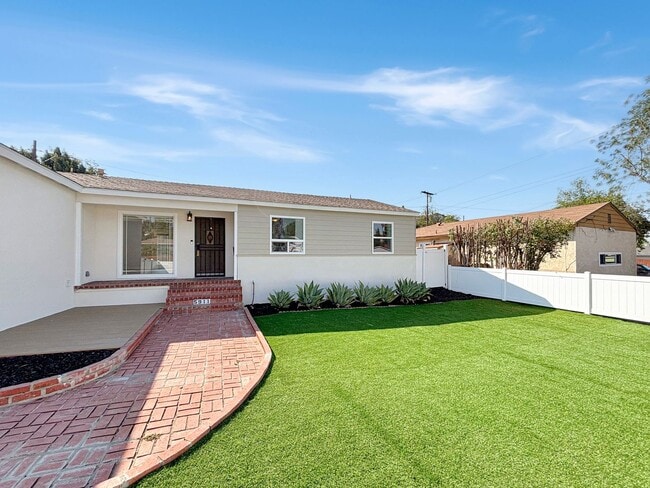 Building Photo - Beautiful 4BD/2BA House in La Mesa w/ W/D,...
