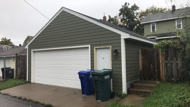 Foto del edificio - Charming 3 bedroom 1 bath in University/Lexington neighborhood!