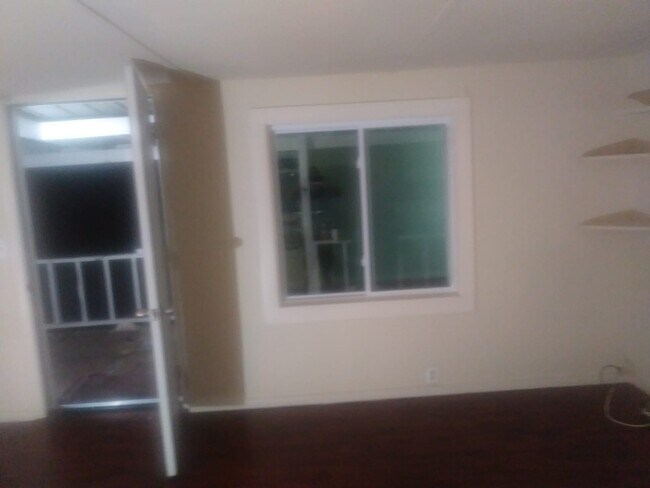 Building Photo - 269 Reaves Rd