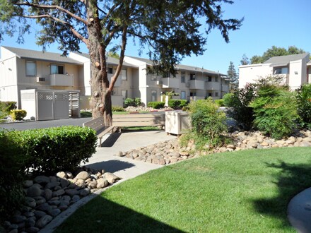 Foto del edificio - Parkwood Apartments
