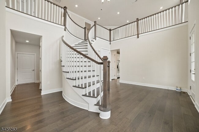 Building Photo - 25 Stone Ct