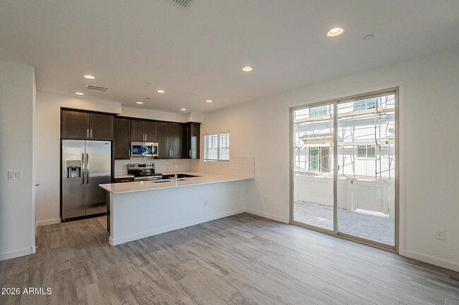 Building Photo - 4100 S Pinelake Way