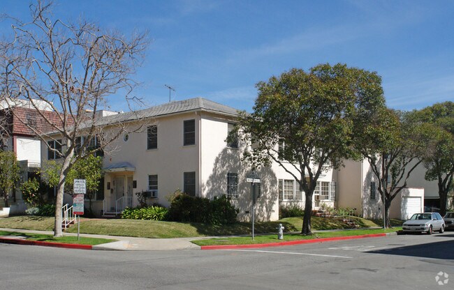 Building Photo - 9255 Whitworth Dr