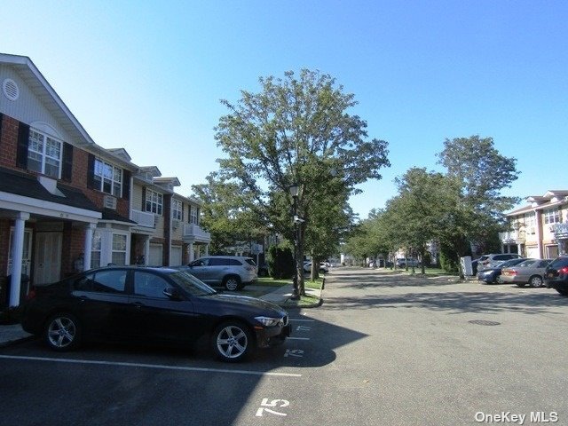 Foto del edificio - 82-75 Country Pointe Cir