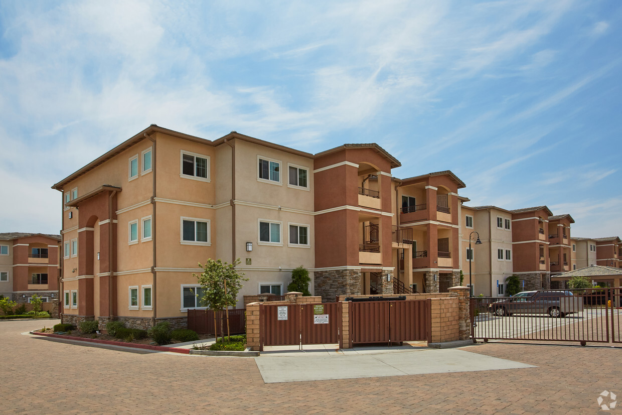 Building Photo - Lemon Grove Apartments