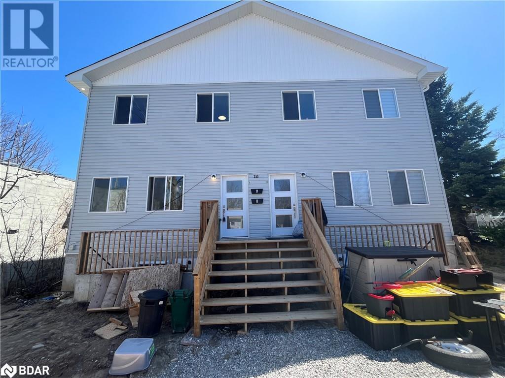 Photo principale - 259 Barrie Rd