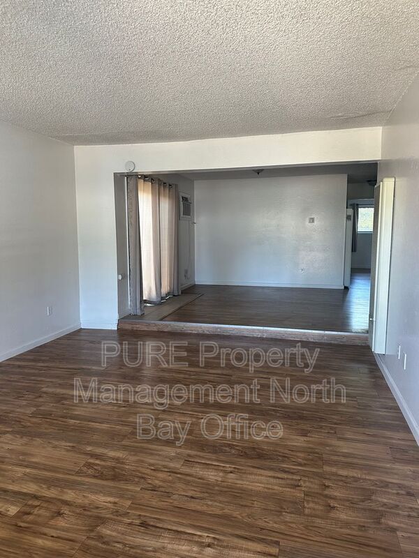 Building Photo - 755 El Rio Ct