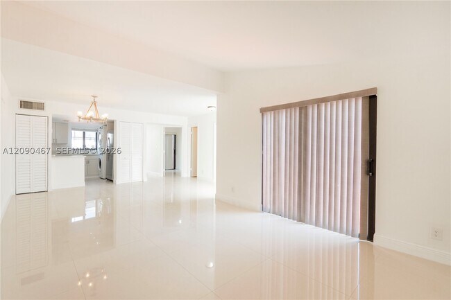 Foto del edificio - 6916 SW 110th Ave