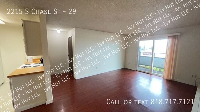 Foto del edificio - 2215 S Chase St