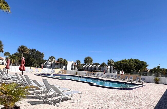 Foto del edificio - 2865 SW 22nd Ave