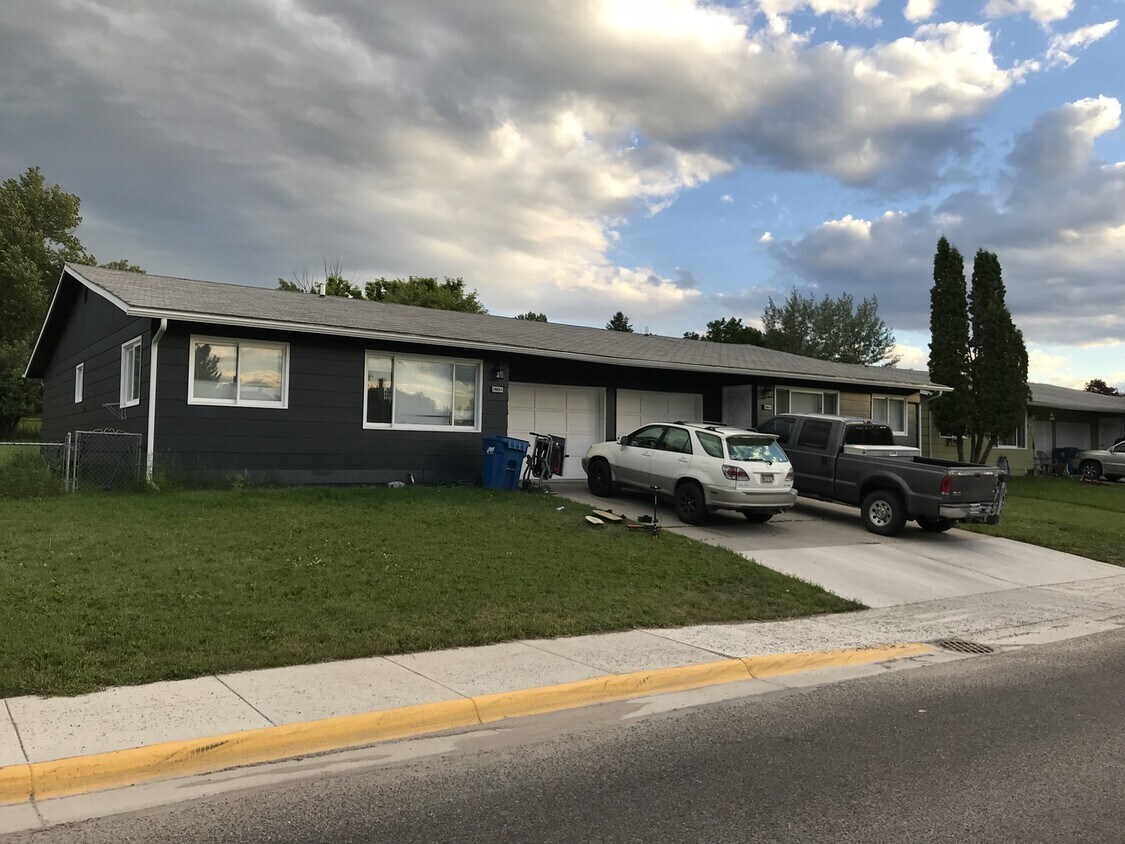Primary Photo - 2403 55th St.