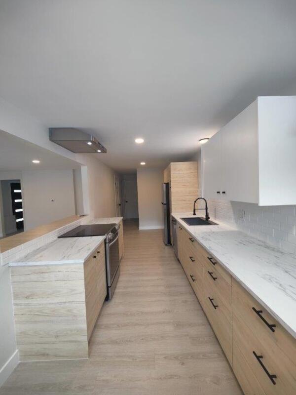 Foto del edificio - 1823 Madison Way