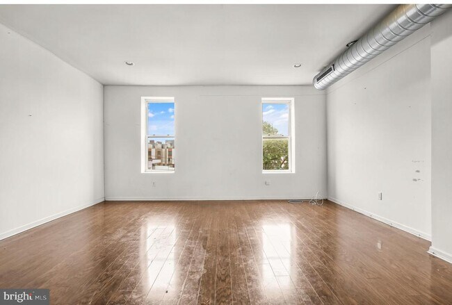 Foto del edificio - 1631 W Girard Ave