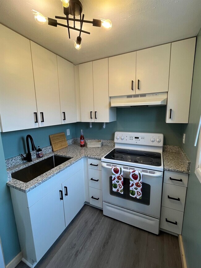 Foto del edificio - 143 Logan Ln