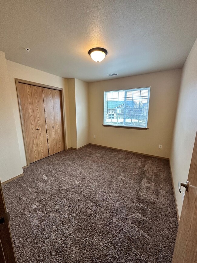 Building Photo - 3032 N Brandywine Ln