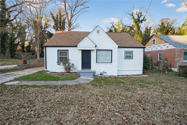 Building Photo - 1439 Westboro Dr SW