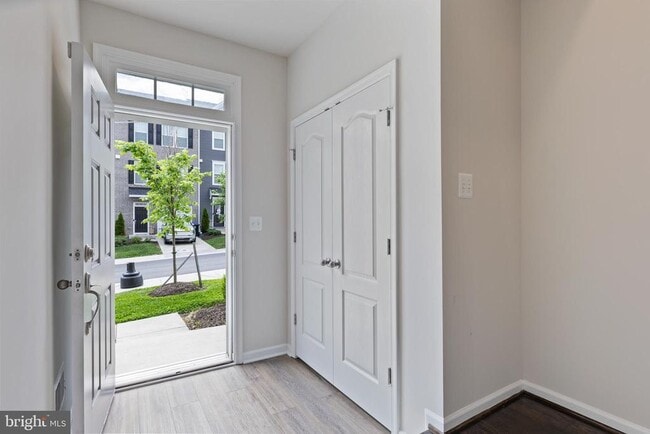 Building Photo - 1006 Highpoint Trl