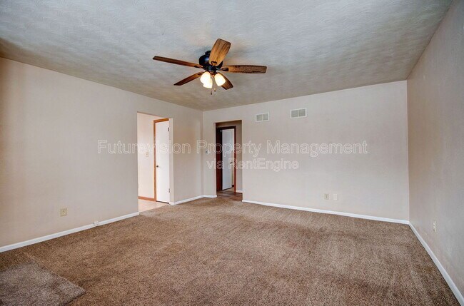 Foto del edificio - 323 S Hebbard St