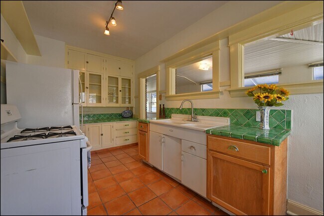 Foto del edificio - Lovely bungalow by UTEP!