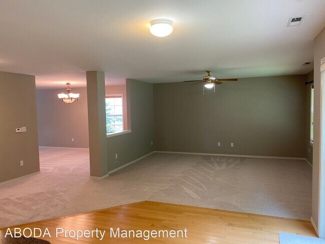 Foto del edificio - 4 br, 2.5 bath House - 6702 QUIGLEY AVE SE