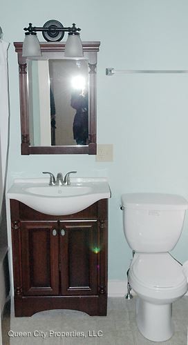 Building Photo - 70 Palm St