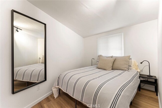 Foto del edificio - 2695 Laguna Canyon Rd